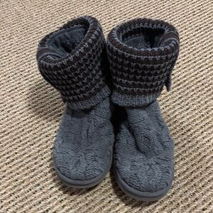 Ugg Cozy Gray Knit Boots